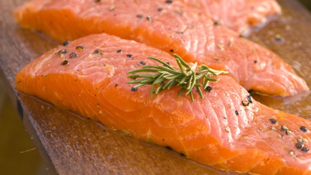 aquabounty-salmon-filet.jpg
