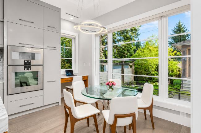 16_Breakfast Nook.jpg