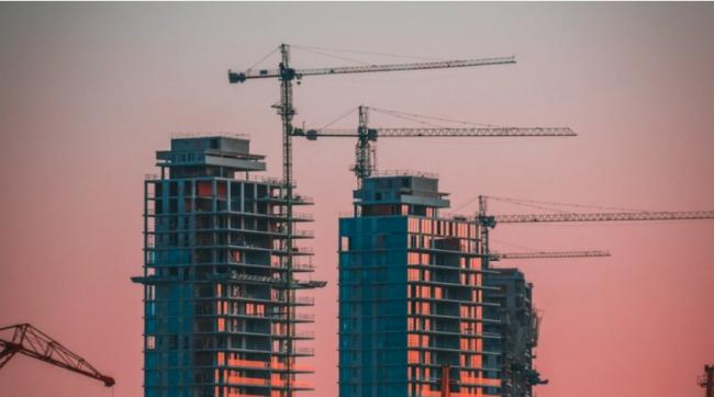 大崩盘! 加拿大房价暴跌30% 逼近"失去的十年"